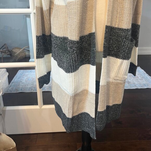 Fortune & Ivy Rahim Color Block Cardigan Sweater L NEW - Picture 2 of 7